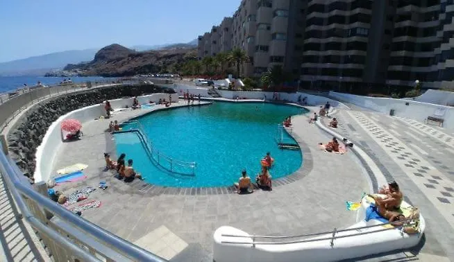 Facing The Ocean - Full Appt 2 Ch Double *