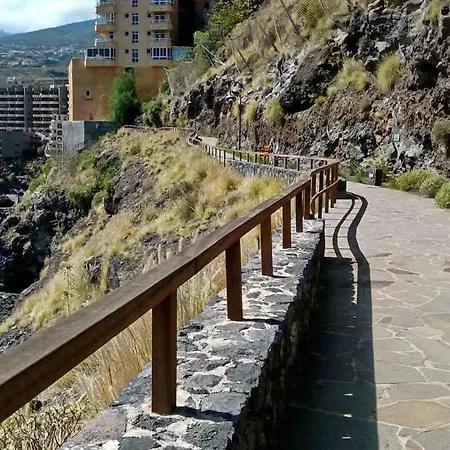 Facing The Ocean - Full Appt 2 Ch Double *